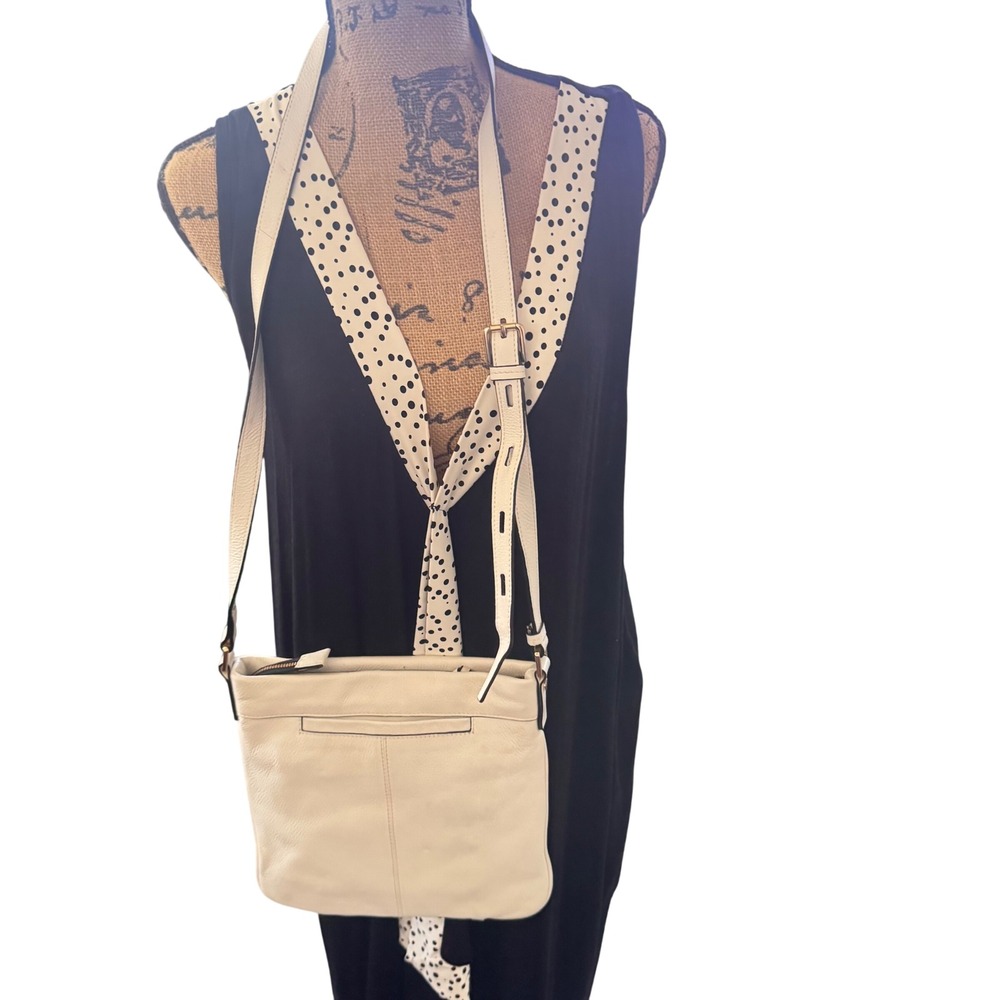 Lodis Crossbody Bag Leather Organizer Shoulder Bag off White Preloved 9.5x10" - Picture 5 of 16
